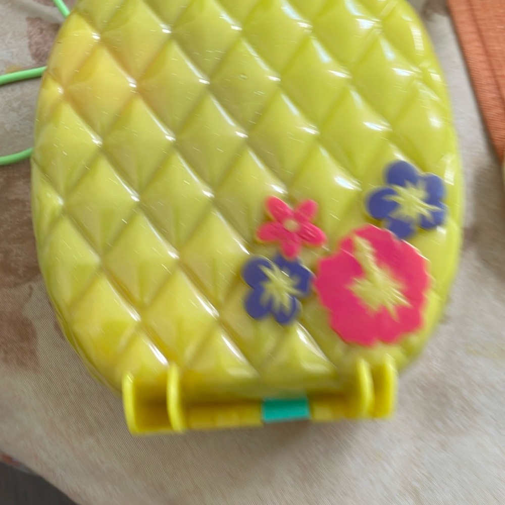 Mattel Poly Pocket Tropicool Pineapple Wearable Purse Compact Figures Toy